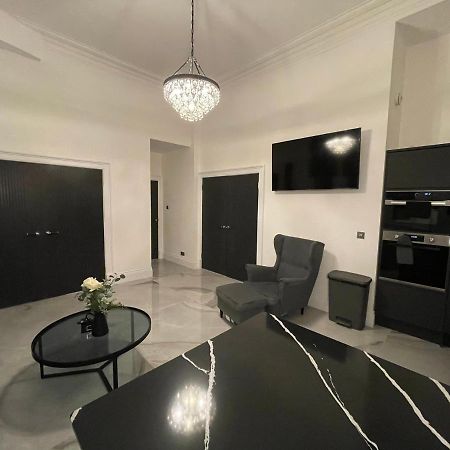 Royal Mile Apartment 2Bedroom إدنبرة المظهر الخارجي الصورة