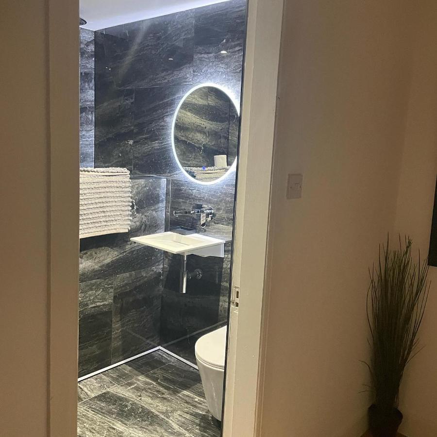 Royal Mile Apartment 2Bedroom إدنبرة المظهر الخارجي الصورة